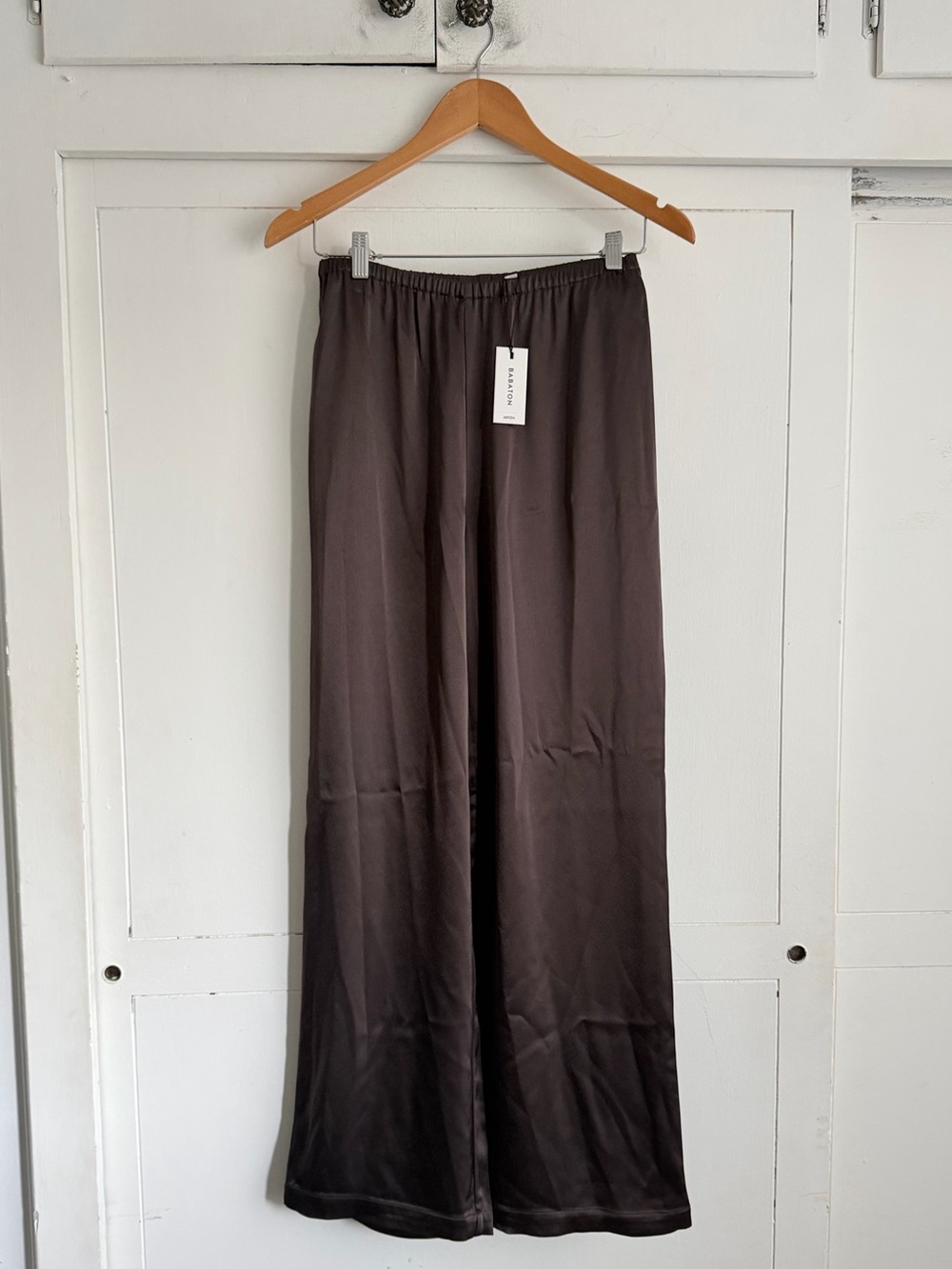 Aritzia Babaton Archer Satin Pant - Rich Mocha Brown